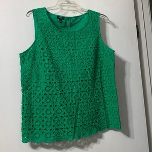 Petite, sleeveless shell top, in vibrant green, new with tags
